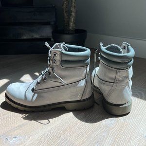 Timberland Waterproof Boots (Women’s 7)